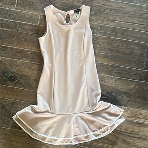 Elegant Sleeveless Espresso Dress with Flared Hem small